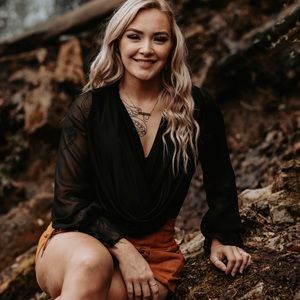 Meet your Posher, Nicole